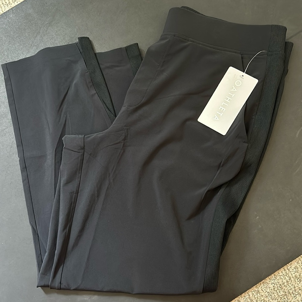 New with tags Athleta black Brooklyn ankle pant sz 14 Light weight stretch